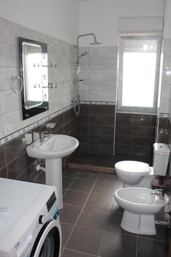 Comfy City Center Apartment Shkodër Екстериор снимка
