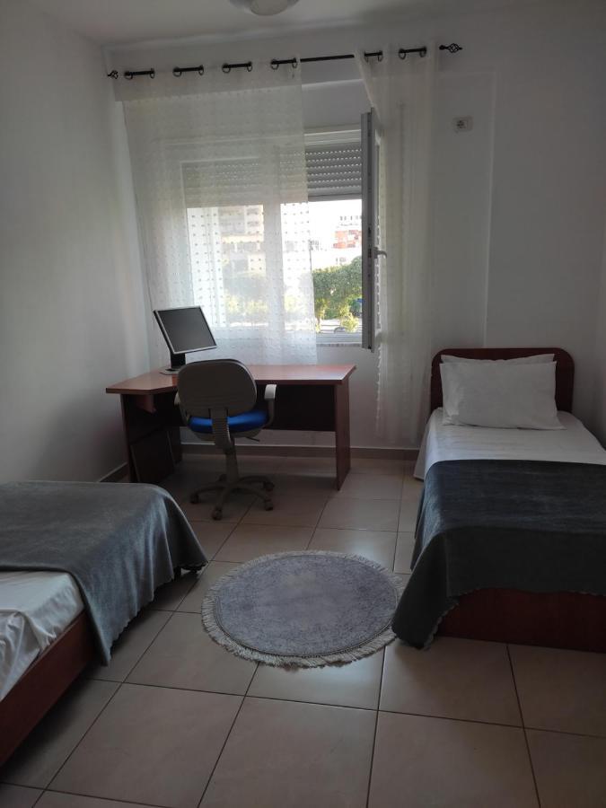 Comfy City Center Apartment Shkodër Екстериор снимка